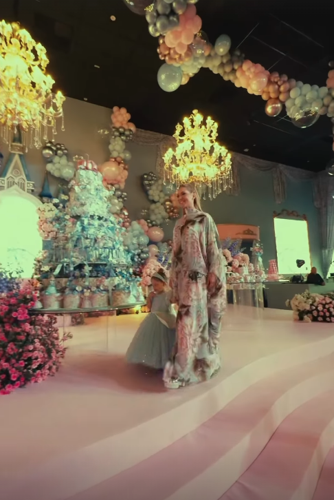 Aniversário de Maria Flor, filha de Virginia, teve tema da Cinderela por Reprodução | Instagram