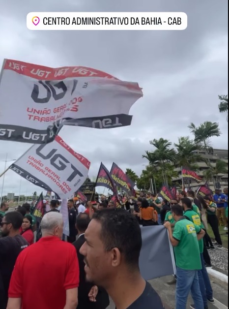 Autoescolas de Salvador protestam contra novas regras do Governo por Reprodução