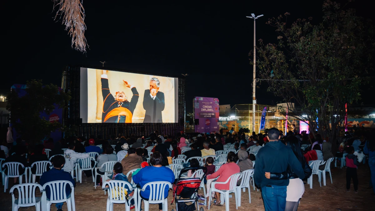 Cinema Inflável com sessões gratuitas na Bahia por Divulgação