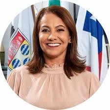 Dona Nilda é prefeita de Poções por Reprodução