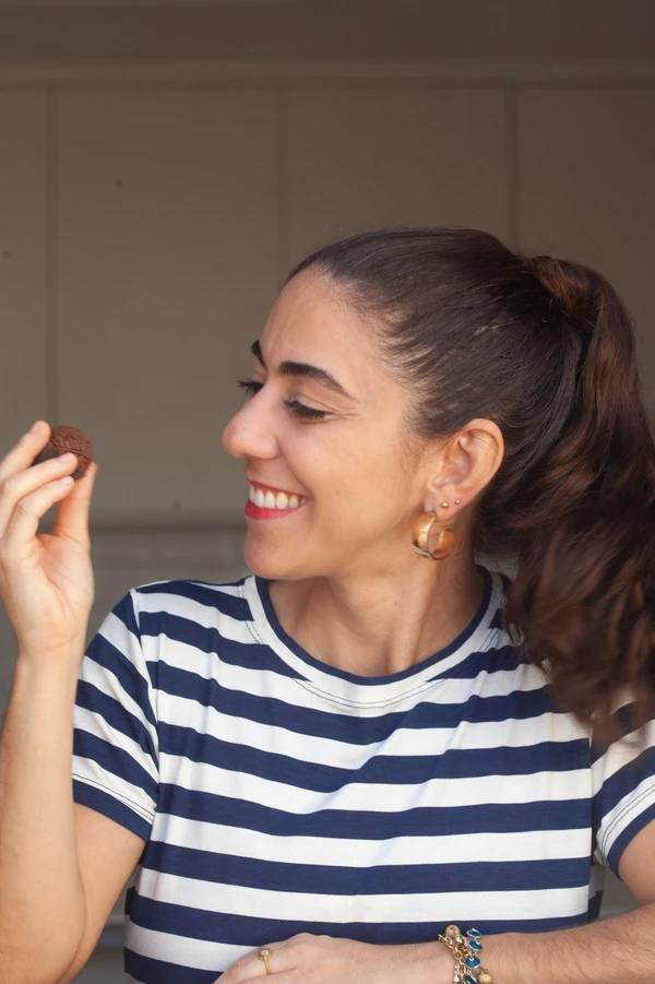 Nikita, a vencedora do melhor brigadeiro tradicional da Bahia por Sora Maia