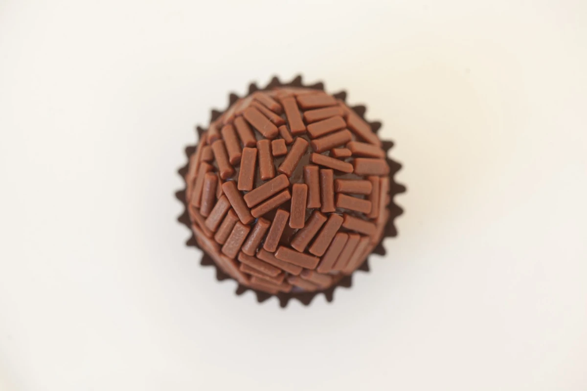 Nikita, a vencedora do melhor brigadeiro tradicional da Bahia por Sora Maia