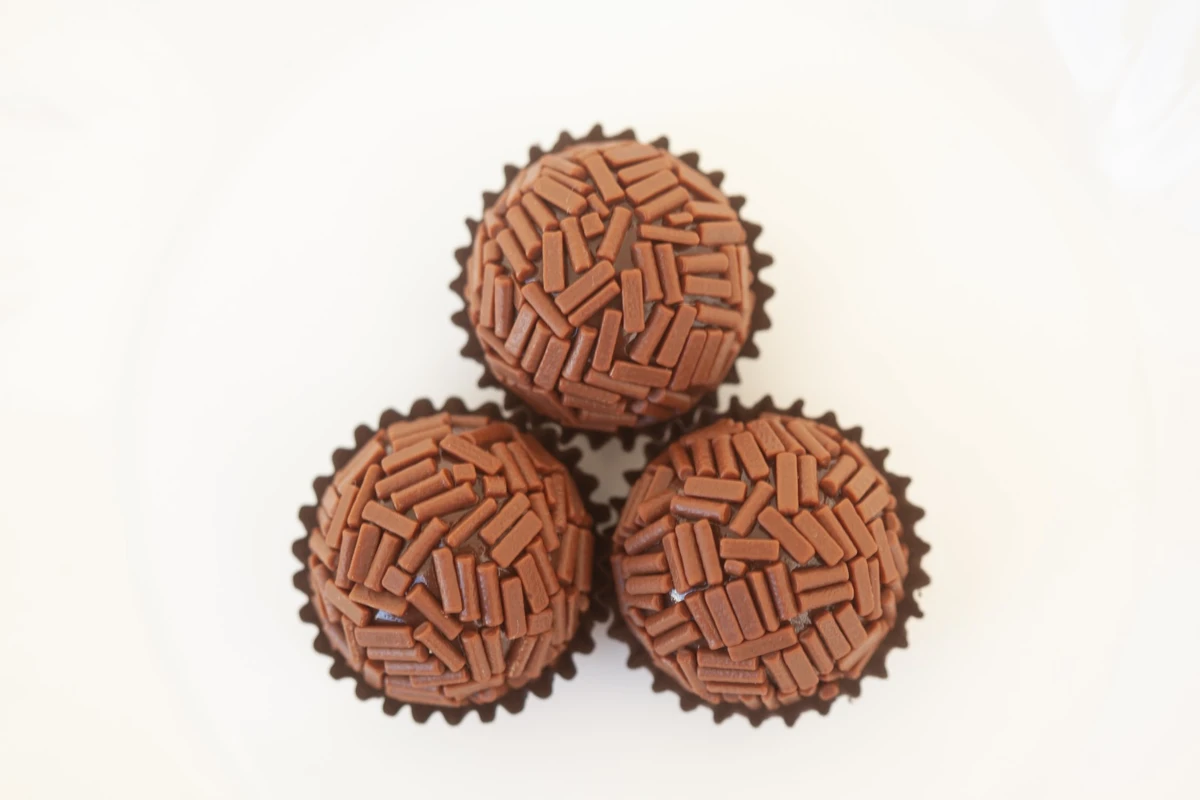 Nikita, a vencedora do melhor brigadeiro tradicional da Bahia por Sora Maia