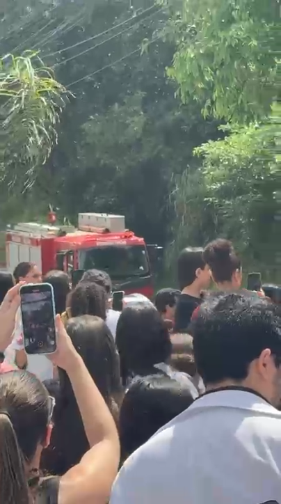 Princípio de incêndio causa pânico em faculdade de Medicina em Salvador por Reprodução