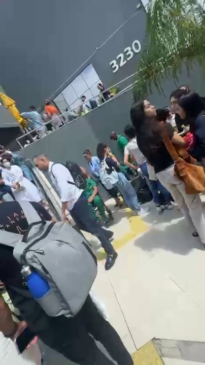Princípio de incêndio causa pânico em faculdade de Medicina em Salvador por Reprodução
