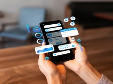 Imagem - Círculo azul do WhatsApp acende alerta de privacidade: saiba o que é e como tirar