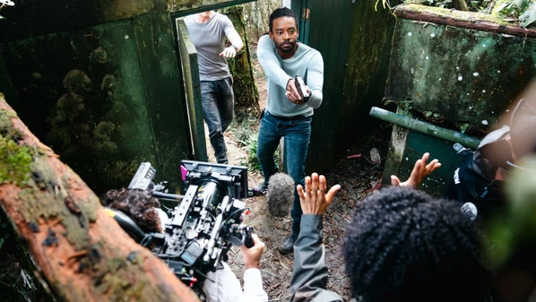 'É urgente abrir os olhos para uma polícia que não precisa matar para resolver crimes': ator baiano sobre policial negro