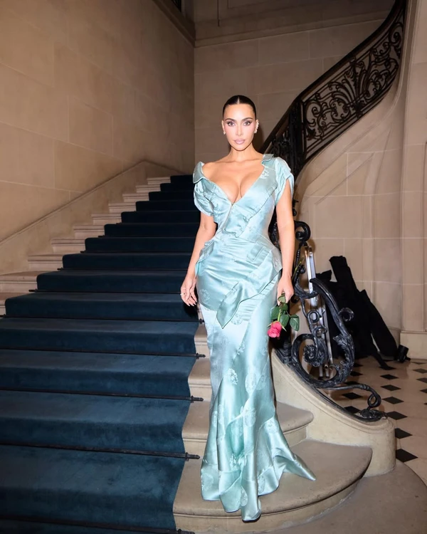 Kim Kardashian por Reprodução/instagram