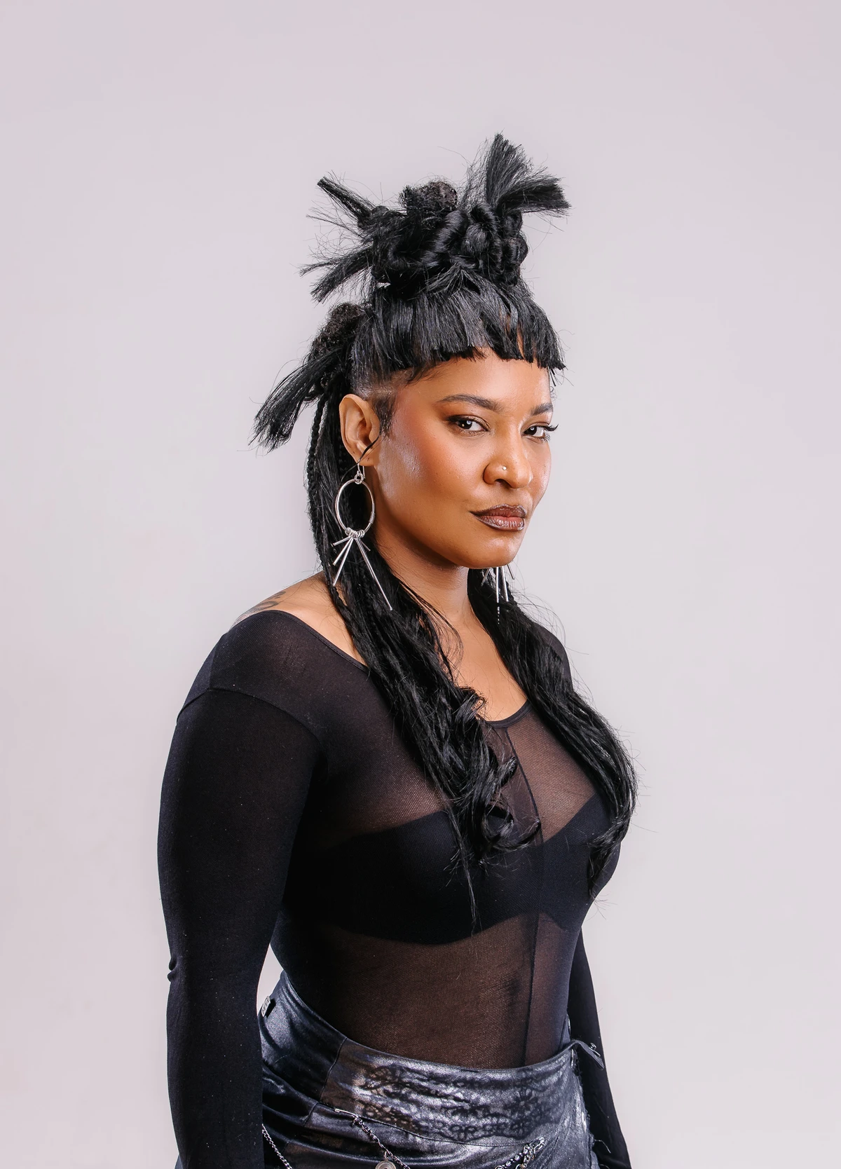 
O
sábado (17) traz uma mistura de ritmos com RDD, Tássia Reis e
Larissa Luz, que convidam a colombiana Goyo
 por Caio Lírio