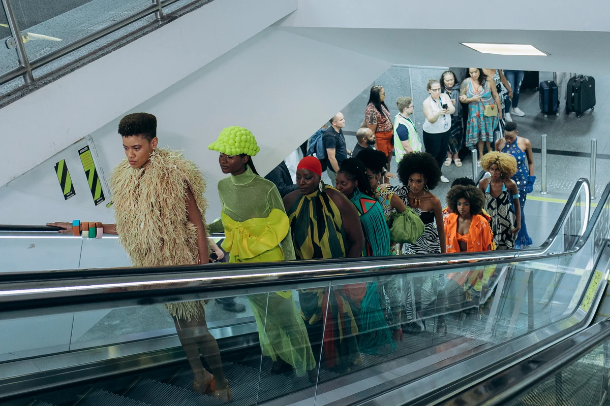 Pocket desfile do Afro Fashion Day 2025 no Aeroporto de Salvador