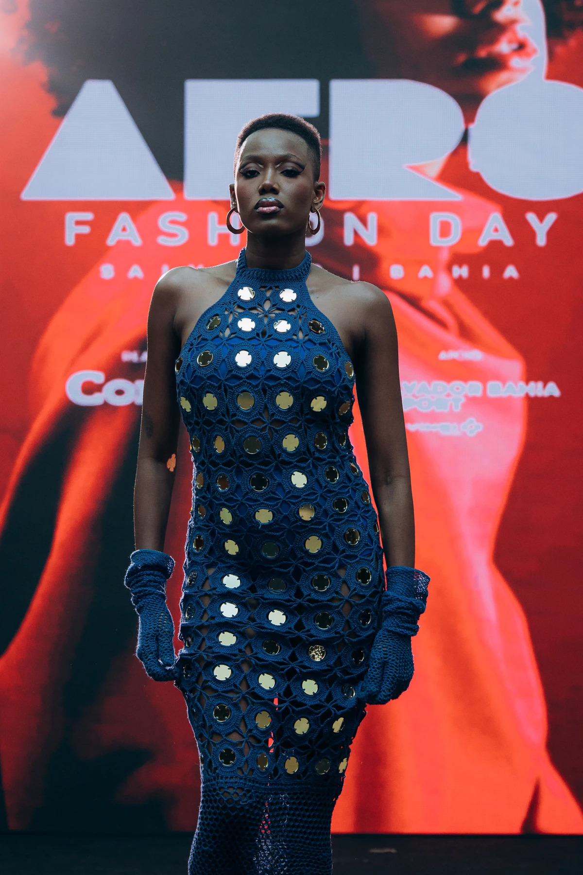 Desfile surpresa  por Lucas Leawry