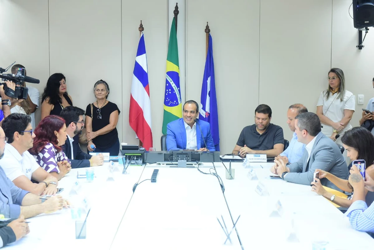 Reunião da prefeitura com setor de transporte escolar por Valter Pontes/ Secom PMS
