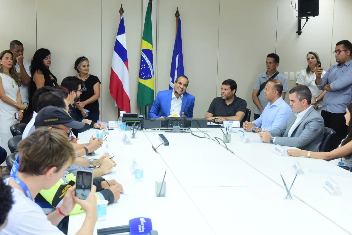 Reunião da prefeitura com setor de transporte escolar por Valter Pontes/ Secom PMS