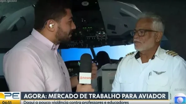 Simulador de voo mostra aeronave tombando de lado e caindo em vegetação por Reprodução