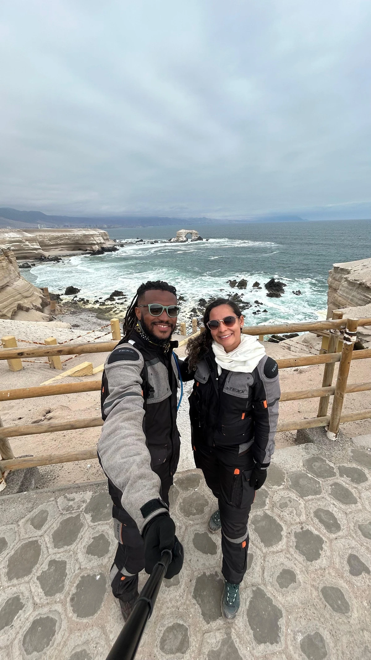 Taiane Ribeiro e Joanilson Assis no deserto do Atacama por Arquivo pessoal