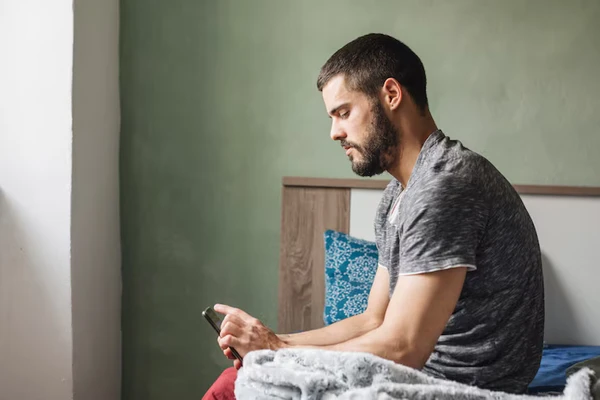 Vício em pornografia por Shutterstock