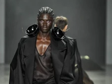 Imagem - Conheça o modelo guineense revelado na Bahia que é recordista de desfiles no SPFW