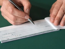 Imagem - Banco brasileiro vai deixar de emitir cheques a partir de dezembro