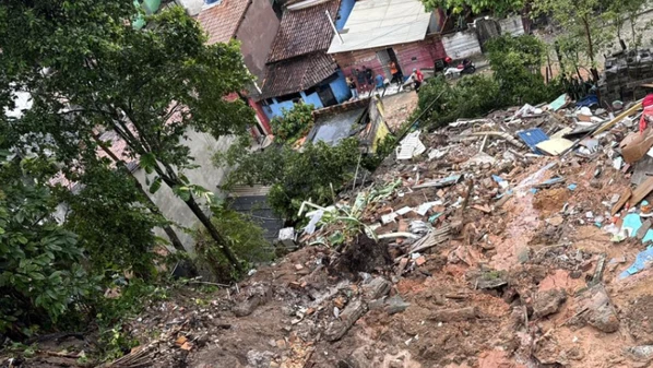 Idoso morre após deslizamento de terra em distrito turístico da Bahia