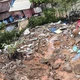 Imagem - Idoso morre após deslizamento de terra em distrito turístico da Bahia