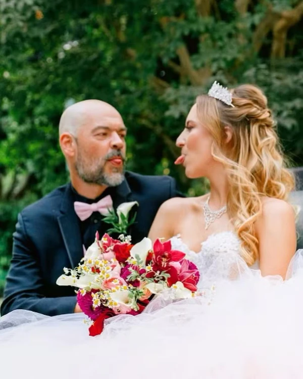 Aaron Goodwin com a esposa Victoria Goodwin por Reprodução