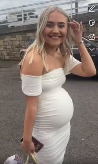 Mulher fingiu estar grávida e deu à luz a bebê reborn por Reprodução/New York Post 