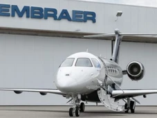 Imagem - CEO da Embraer defende revisão de tarifas e afirma que pode enfrentar atrasos ou cancelamentos