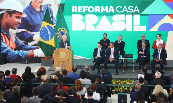 Lula anunciou Reforma Casa Brasil por Divulgação