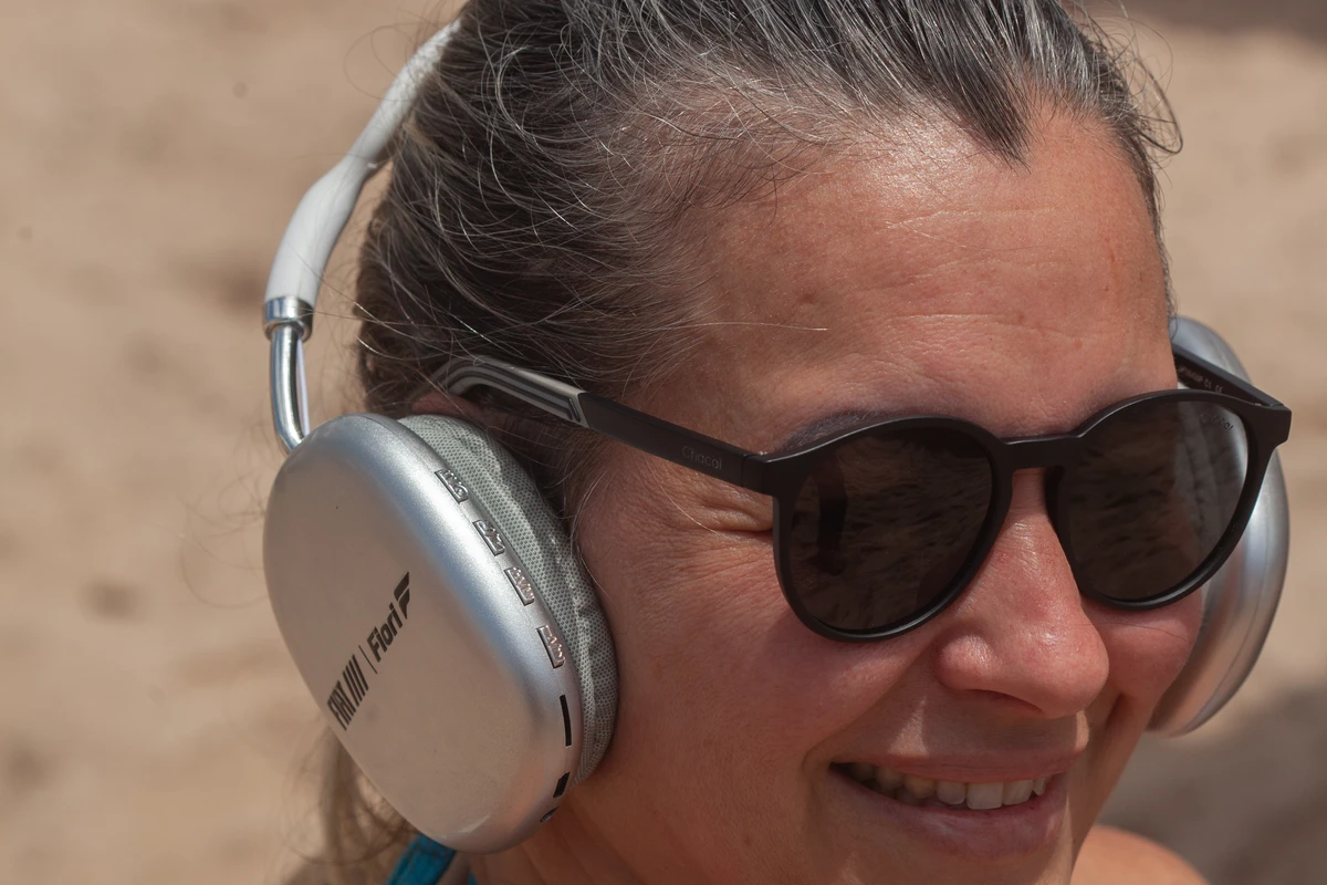 Projeto de lei que proíbe som nas praias divide banhistas  por Sora Maia/CORREIO