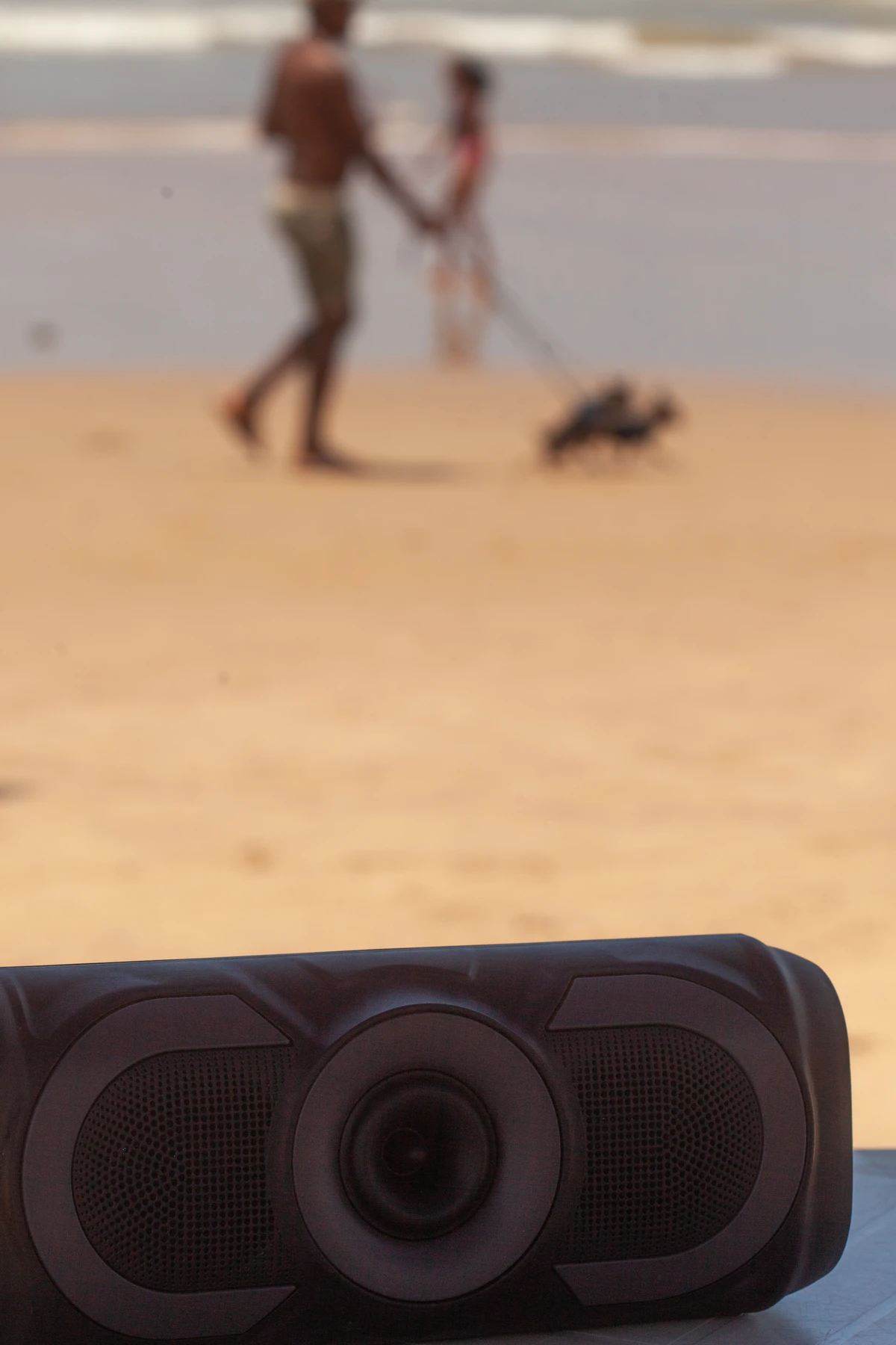 Projeto de lei que proíbe som nas praias divide banhistas  por Sora Maia/CORREIO