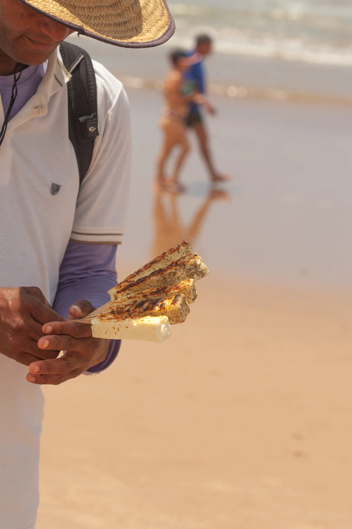 Projeto de lei que proíbe som nas praias divide banhistas  por Sora Maia/CORREIO