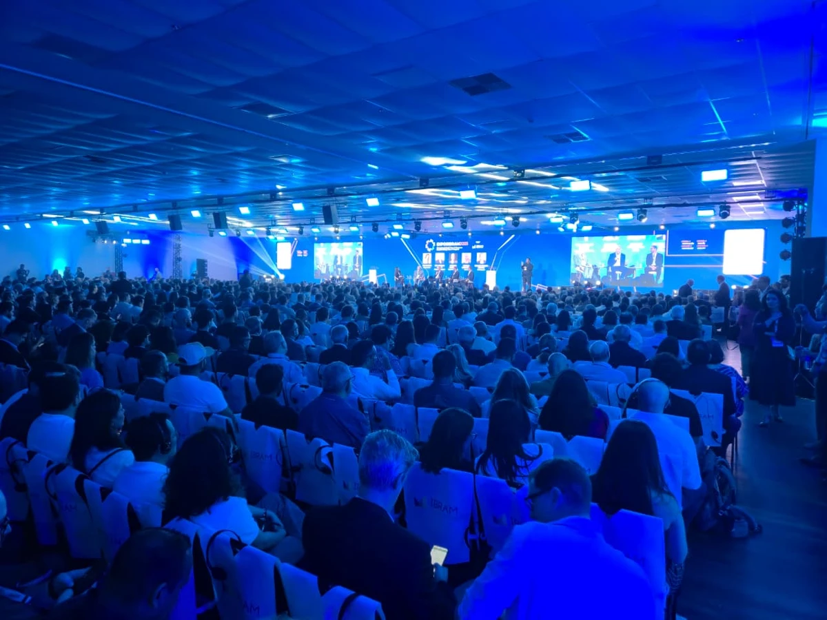 A Exposibram 2025, promovida pelo Instituto Brasileiro de Mineração (Ibram), reúne executivos, especialistas, investidores e representantes do poder público por Moysés Suzart