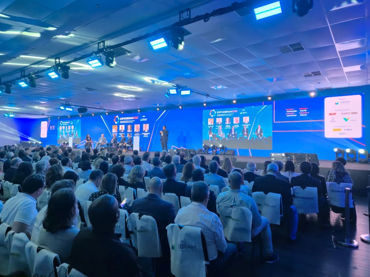A Exposibram 2025, promovida pelo Instituto Brasileiro de Mineração (Ibram), reúne executivos, especialistas, investidores e representantes do poder público por Moysés Suzart