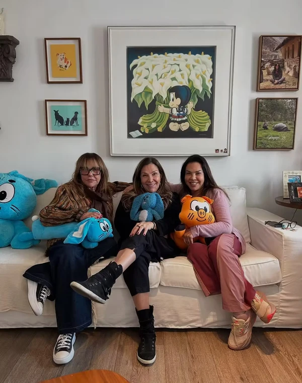 As três filhas: Mariângela, Magali e Monica por Reprodução