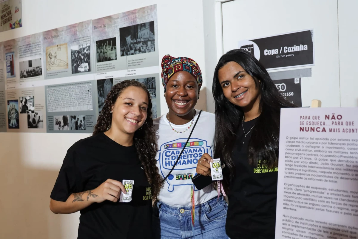 Caravana de Direitos Humanos na FLICA por Divulgação