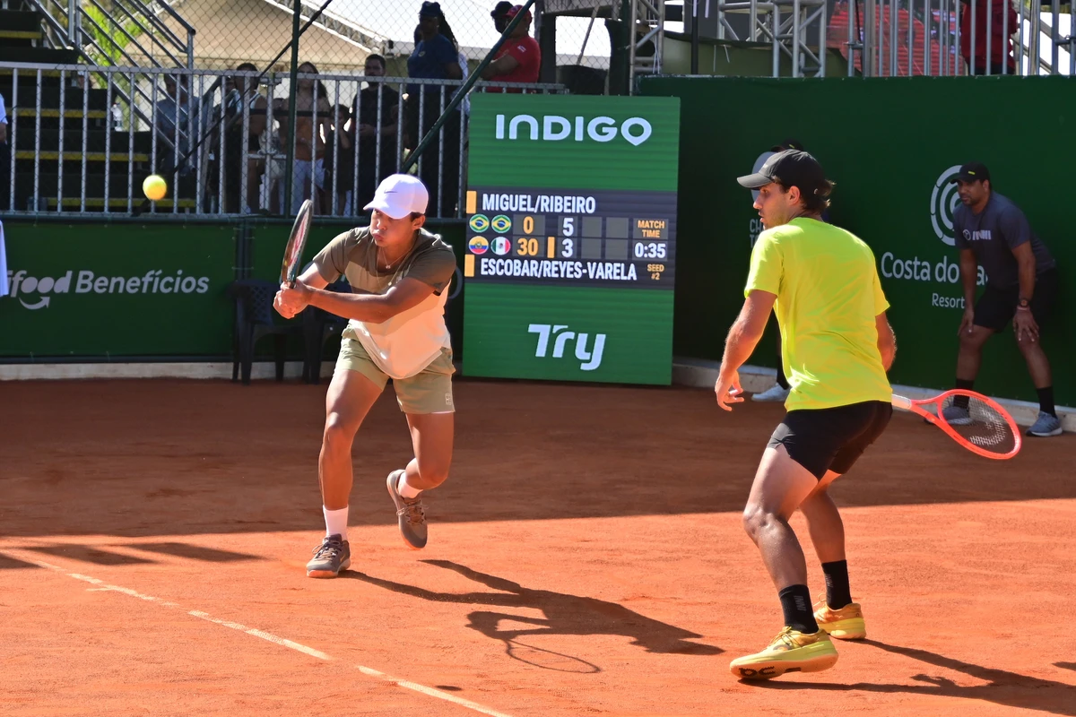 Luis "Guto" Miguel e Eduardo Ribeiro na grande final por João Pires/Agência Try
