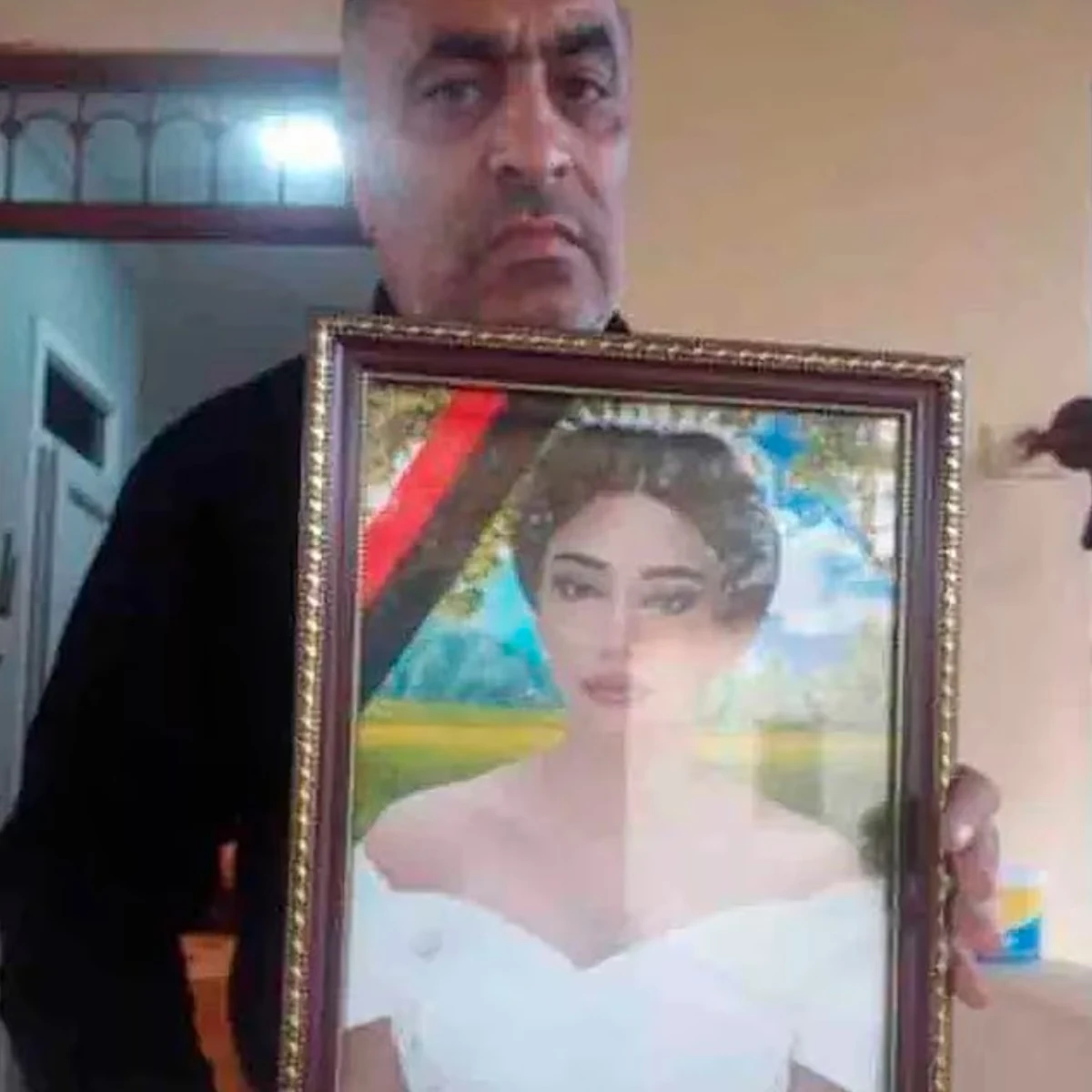 Lyaman Mammadli foi criticada por vestido por Reprodução