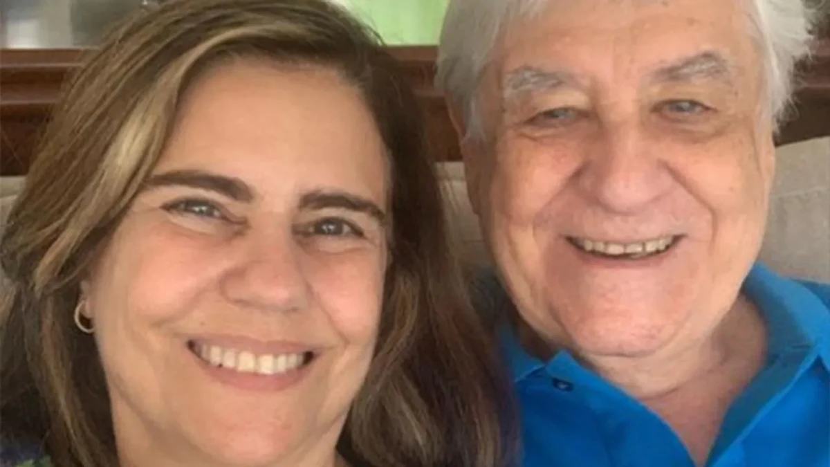 Mayara Magri com Lauro César Muniz por Reprodução
