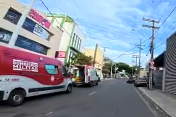 Motociclista de 23 anos morre em acidente no Rio Vermelho por Reprodução / TV Bahia