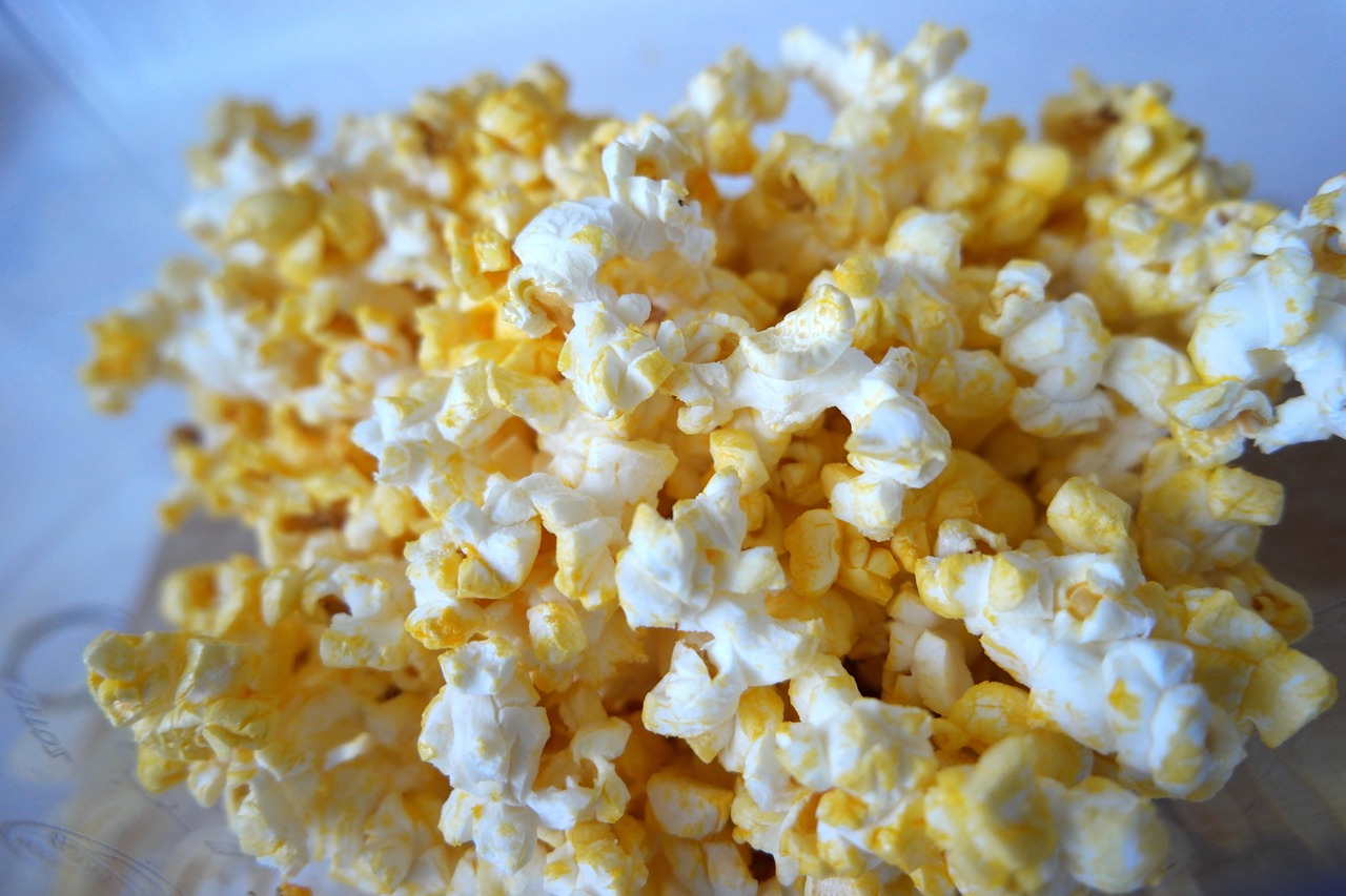 Pipoca de cinema em casa: o truque não é a manteiga, nem o sal por Shutterstock
