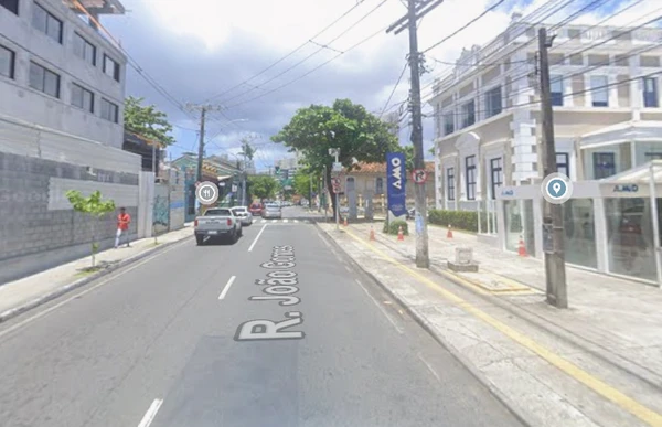 Semáforo Rua João Gomes por Reprodução Google/Maps