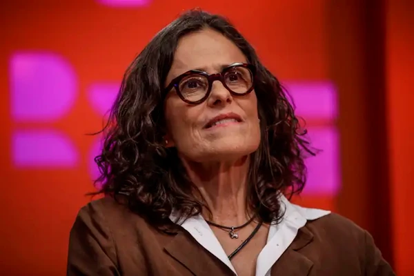 Cantora Zélia Duncan faz 61 anos por Divulgação
