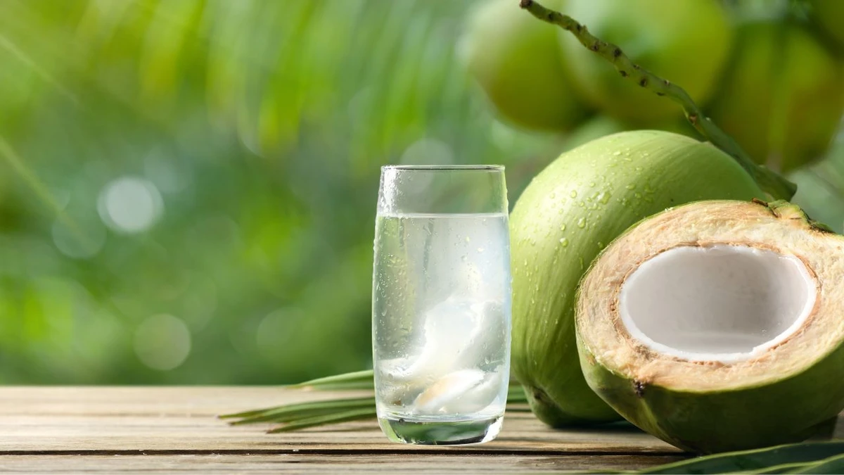 Água de coco por Reprodução