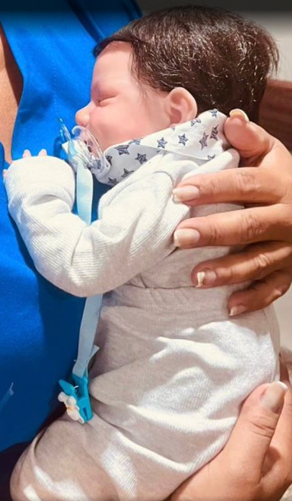 Bebê reborn levado para atendimento por Reprodução