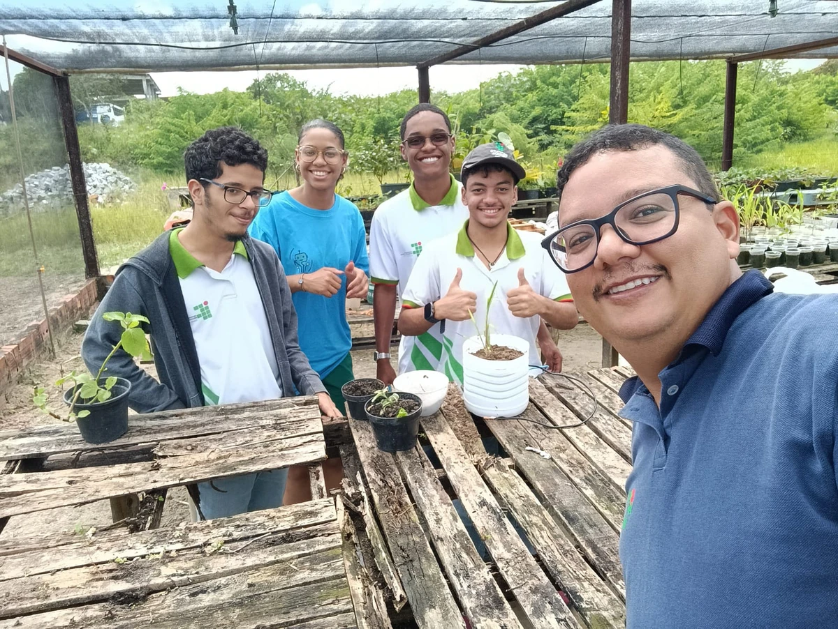 BioLuz é desenvolvido por estudantes do segundo ano do Ensino Médio por Arquivo Pessoal