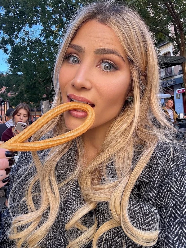 Jéssica Beatriz Costa na Espanha por Reprodução/Instagram