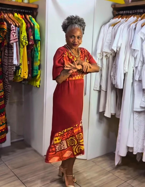 Negrif, da designer Madalena Silva por Reprodução/Instagram