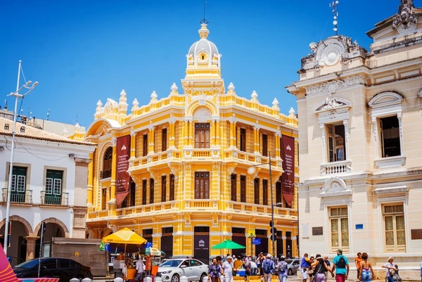 Palacete Tirachapéu