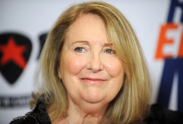 Teri Garr, nascida em 11 de dezembro de 1944, é atriz norte-americana conhecida por papéis em filmes como Tubarão, Tootsie e Victor Victoria. Morreu em 2024 de esclerose múltipla por Reprodução