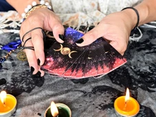 Imagem - Carta do Baralho Cigano deste sábado (8 de novembro) é O Sol: tudo o que parecia travado começa a fluir com mais leveza